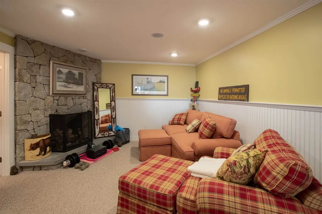 52 Bunker Lane Lincoln NH 03262