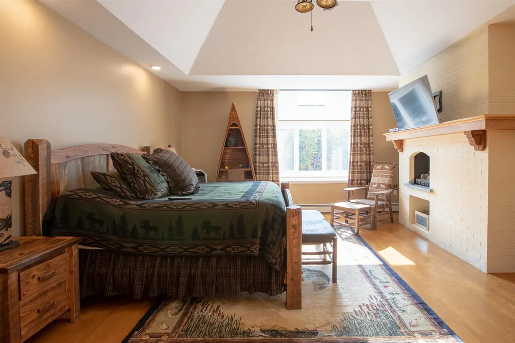 52 Bunker Lane Lincoln NH 03262