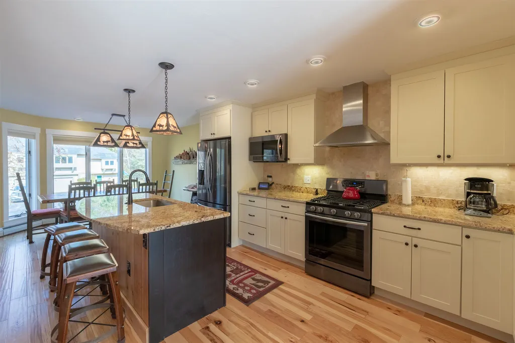 52 Bunker Lane Lincoln NH 03262