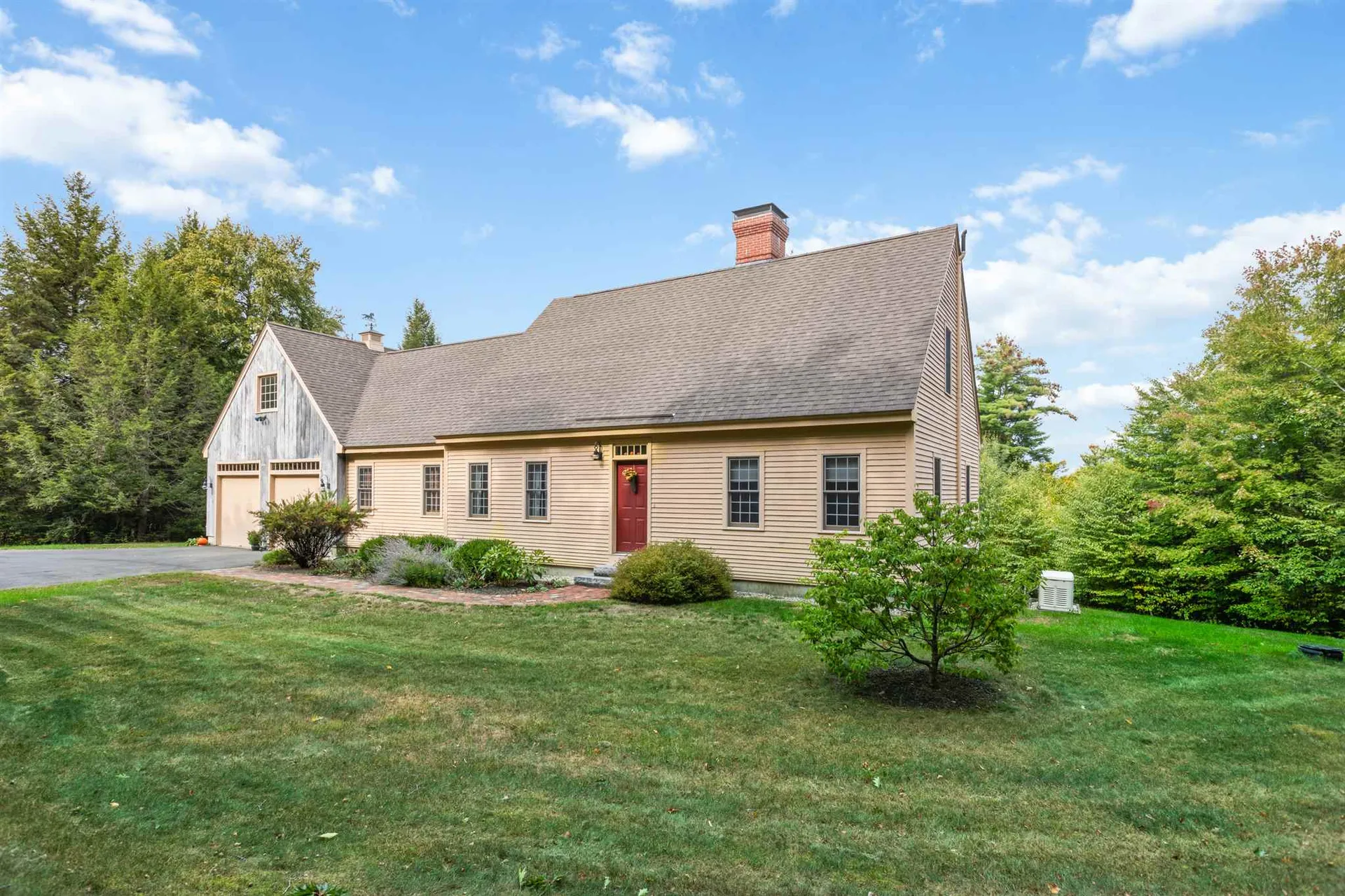 11 Susan Road New Boston NH 03070