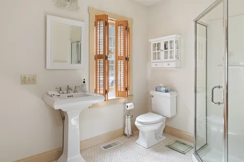 11 Susan Road New Boston NH 03070