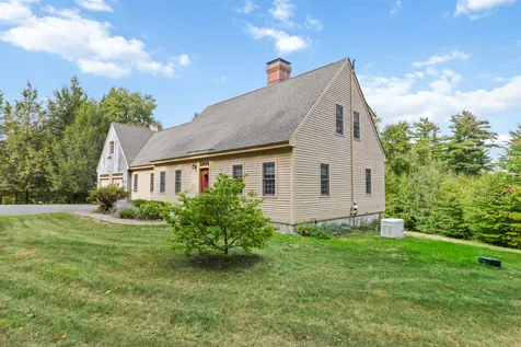 11 Susan Road New Boston NH 03070