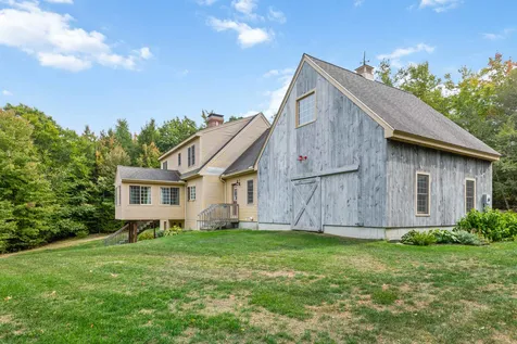 11 Susan Road New Boston NH 03070