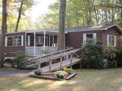 72 Cynthia Circle Seabrook NH 03874