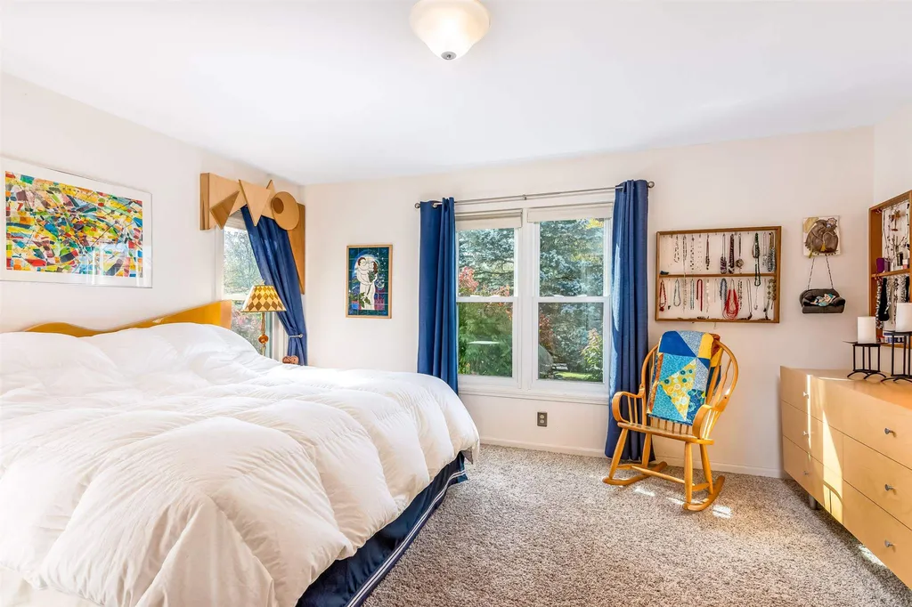 21 Walnut Lane Essex VT 05452