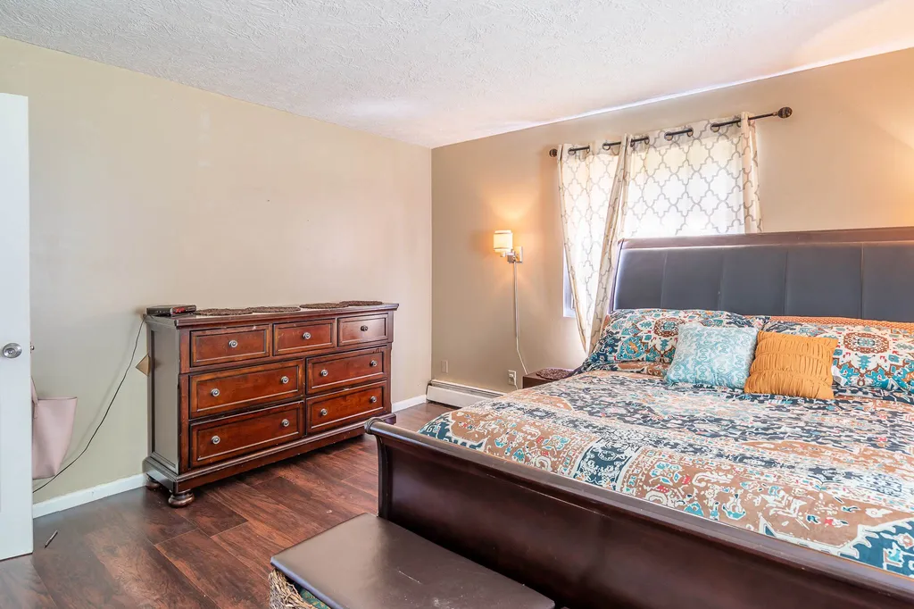 2 Jacob Avenue Hooksett NH 03106