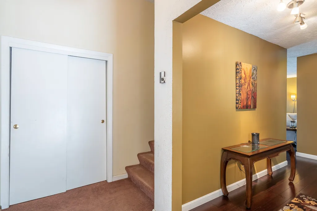 2 Jacob Avenue Hooksett NH 03106