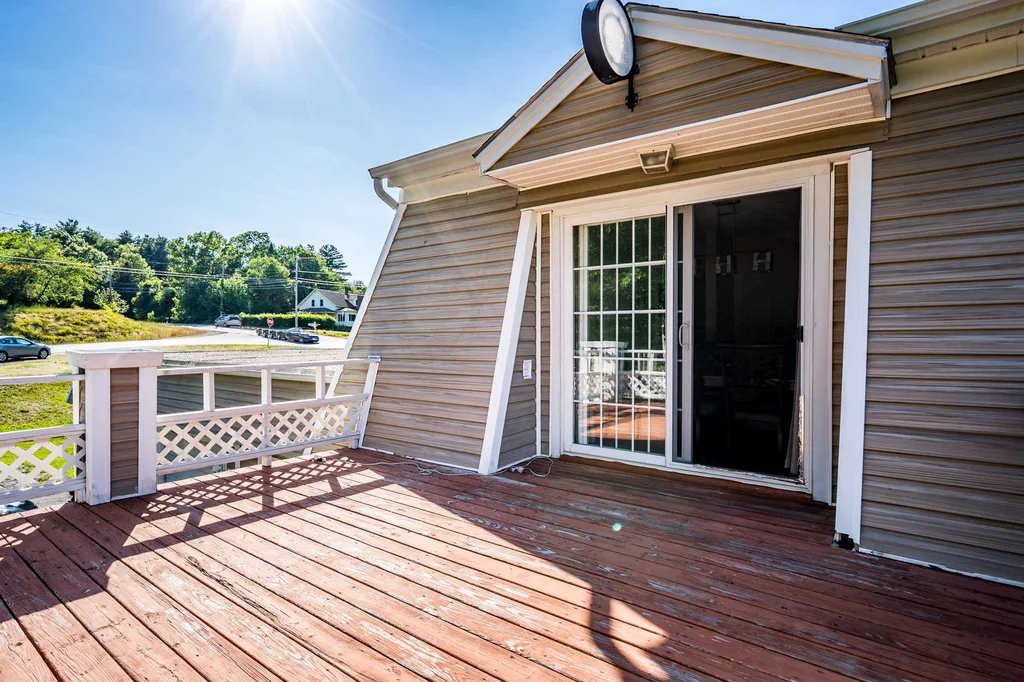 2 Jacob Avenue Hooksett NH 03106