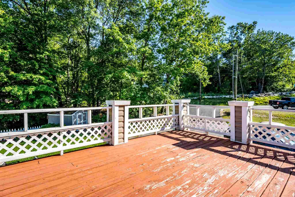 2 Jacob Avenue Hooksett NH 03106