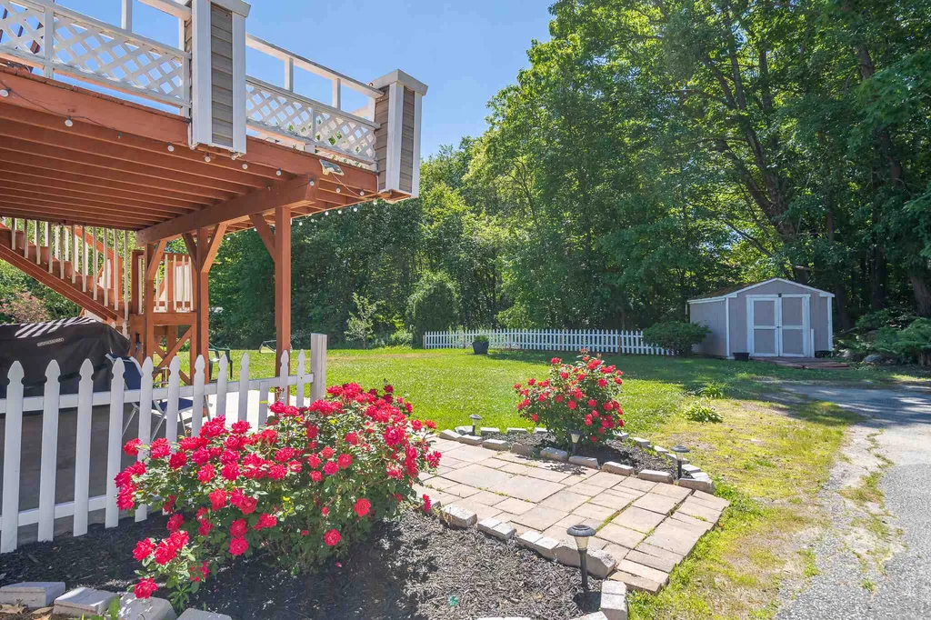 2 Jacob Avenue Hooksett NH 03106