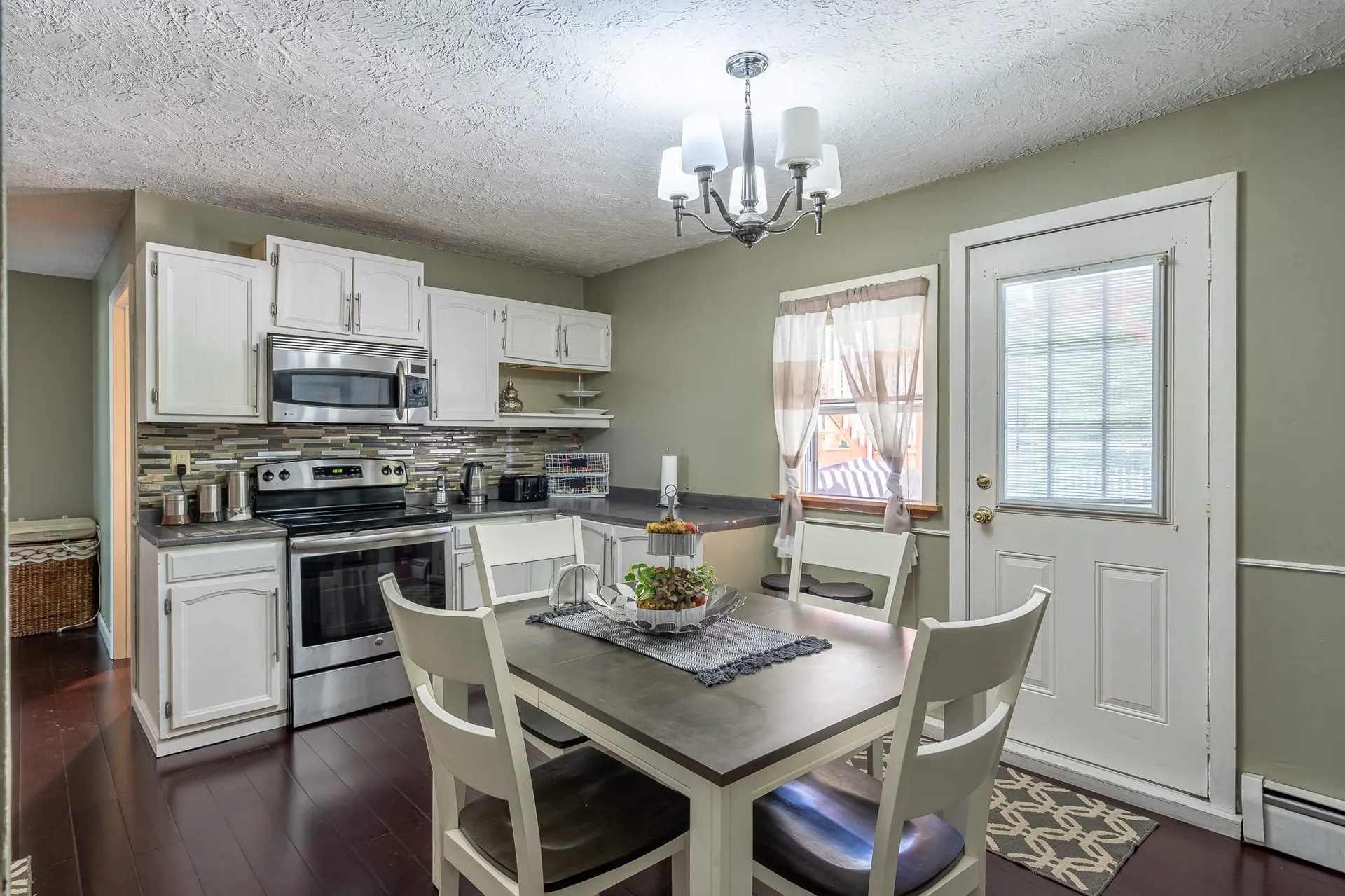 2 Jacob Avenue Hooksett NH 03106
