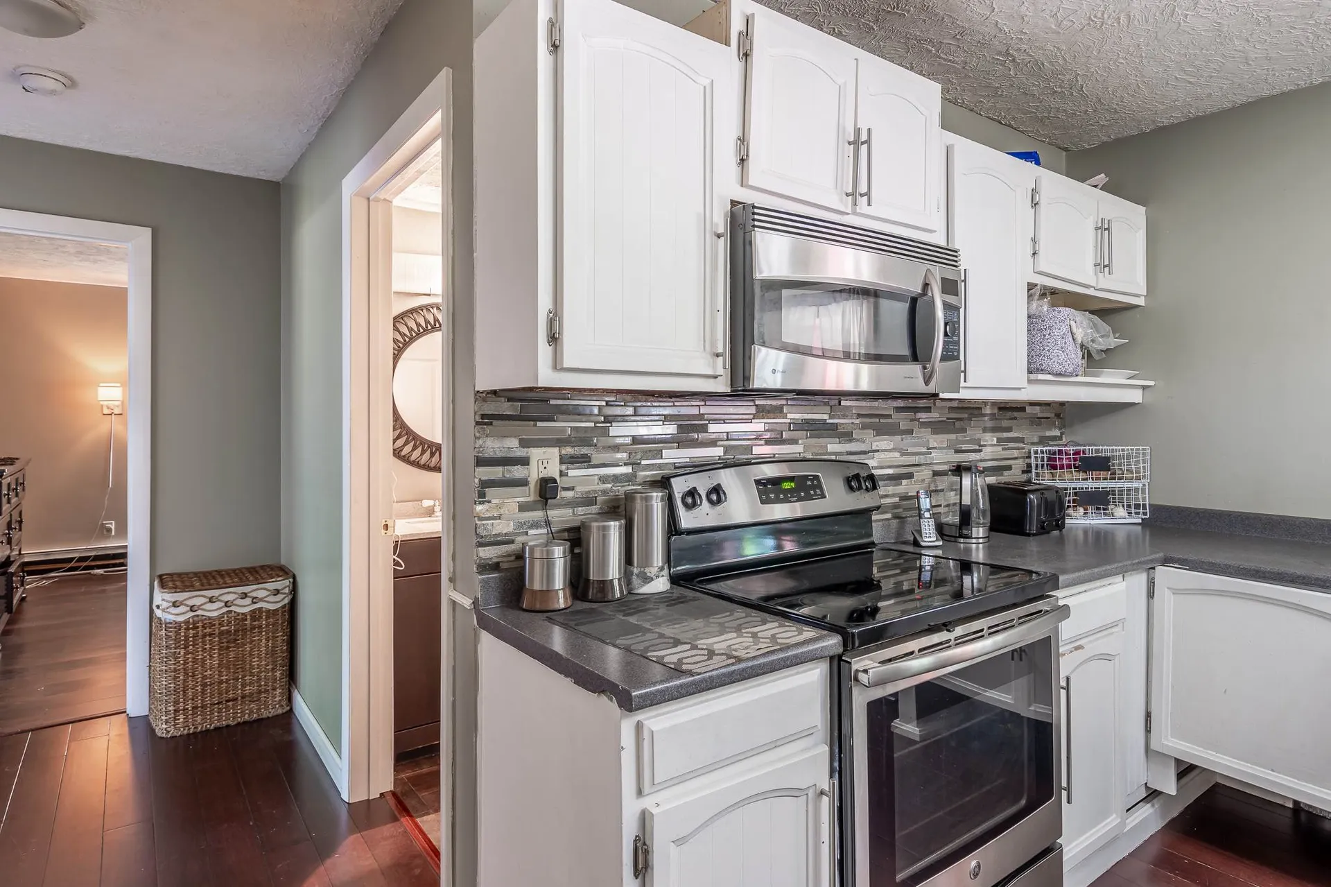 2 Jacob Avenue Hooksett NH 03106
