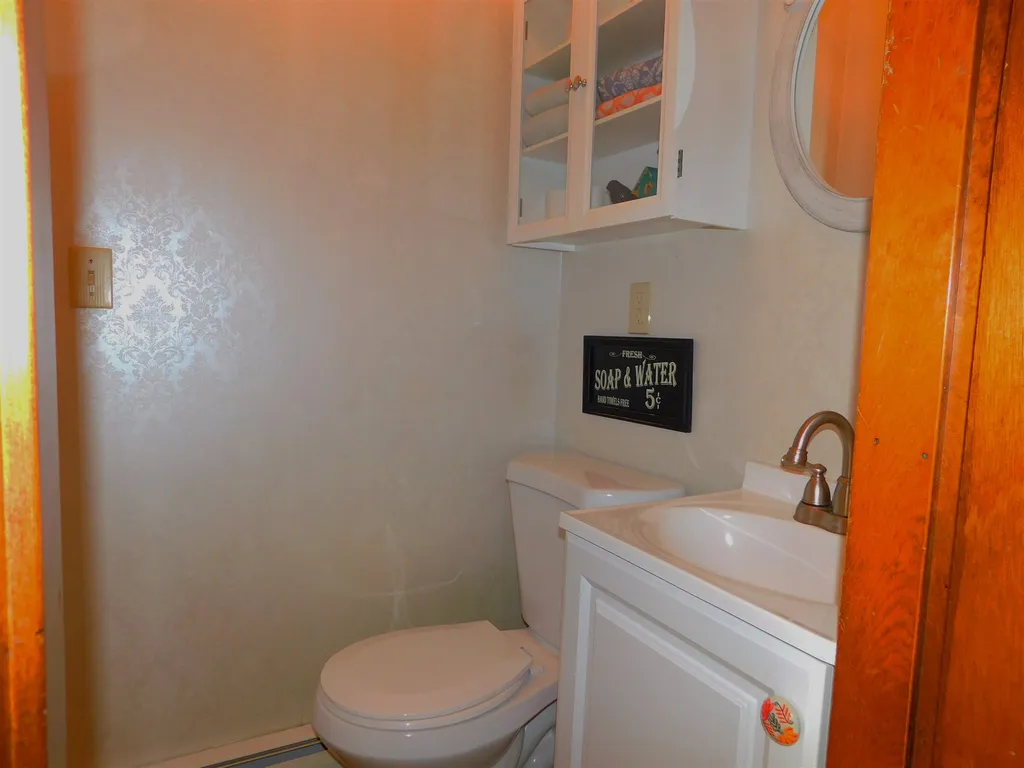 54 Pine Avenue Keene NH 03431