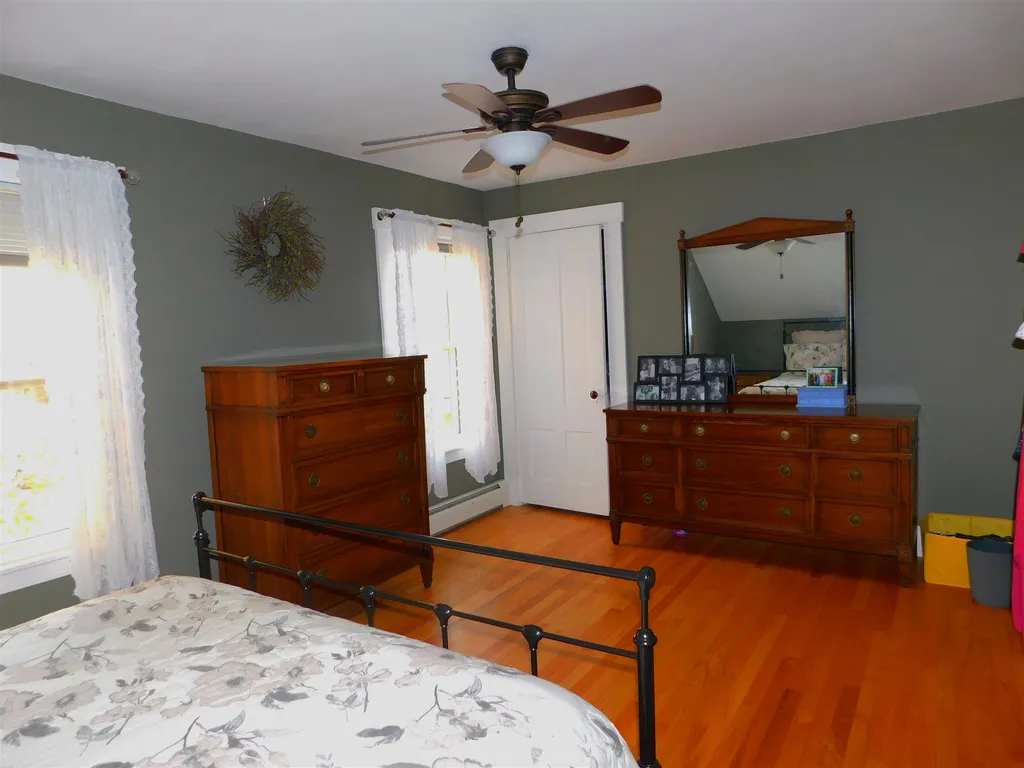 54 Pine Avenue Keene NH 03431
