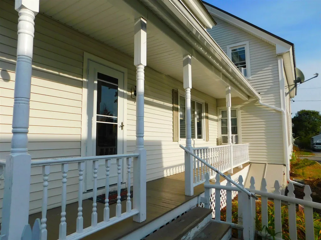 54 Pine Avenue Keene NH 03431