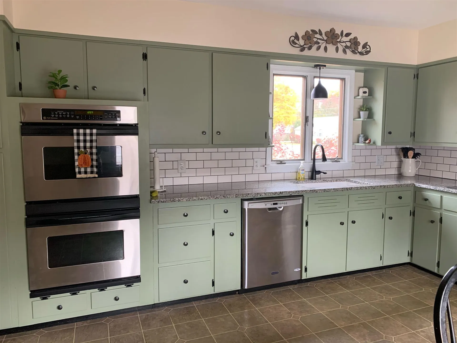 54 Pine Avenue Keene NH 03431