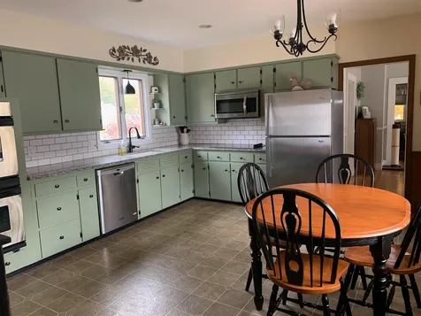 54 Pine Avenue Keene NH 03431