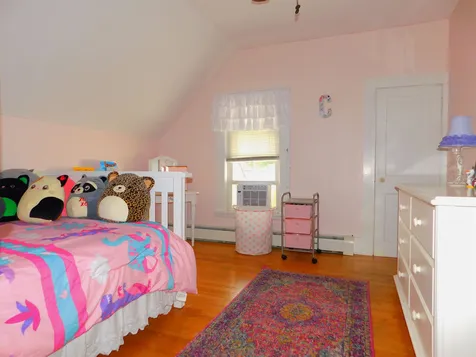54 Pine Avenue Keene NH 03431