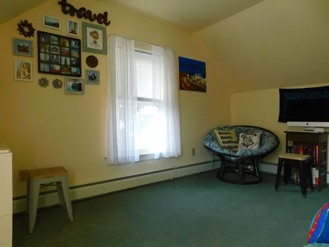 54 Pine Avenue Keene NH 03431