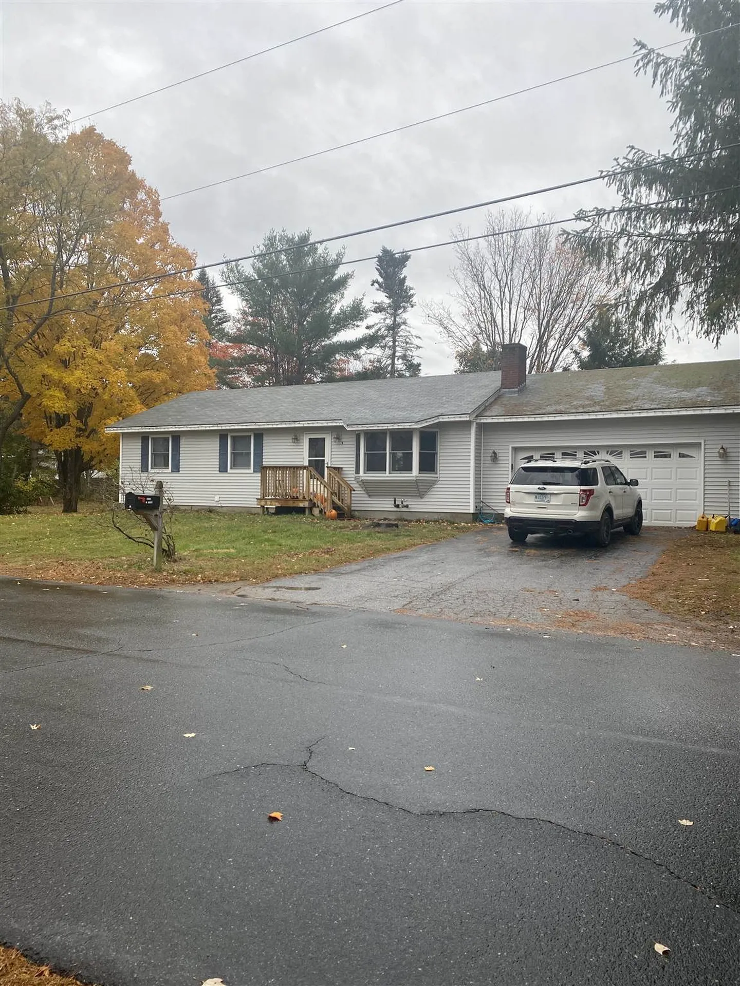 17 Elaine Street Newport NH 03773