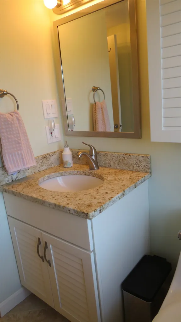 943 Ocean Boulevard Hampton NH 03842