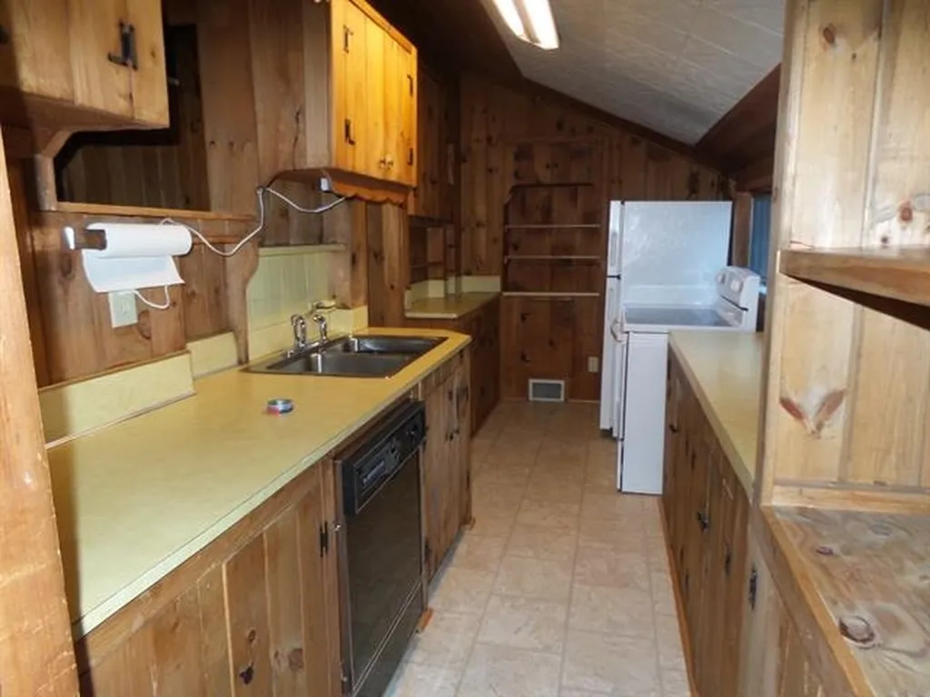 751 Stage Road Sanbornton NH 03269