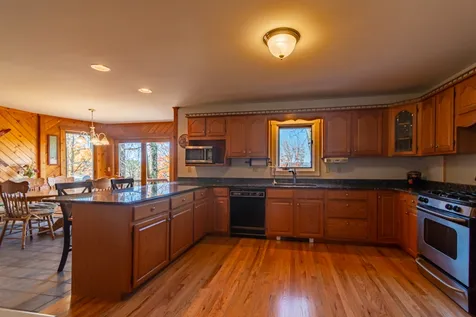 359 Chaves Road Londonderry VT 05148