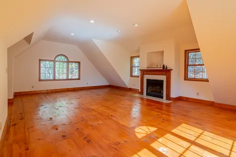 359 Chaves Road Londonderry VT 05148