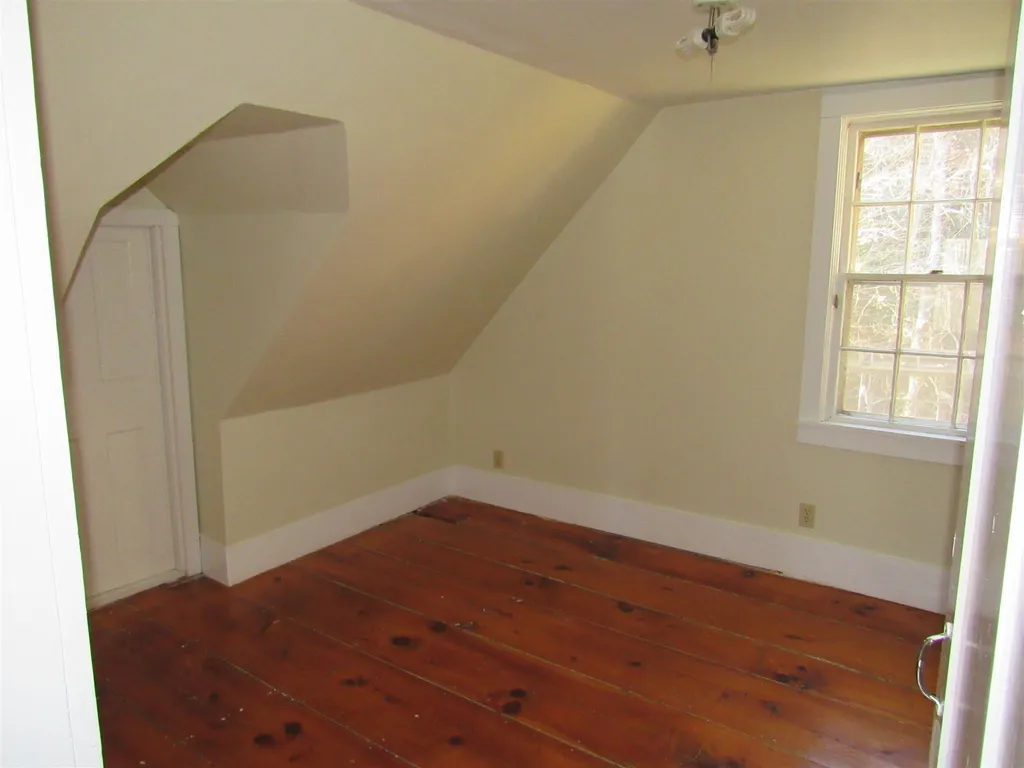 186 South Road Swanzey NH 03446
