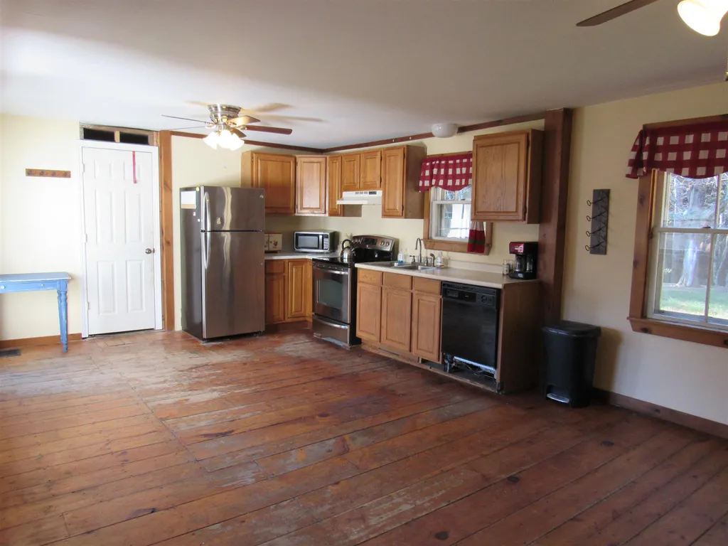 186 South Road Swanzey NH 03446