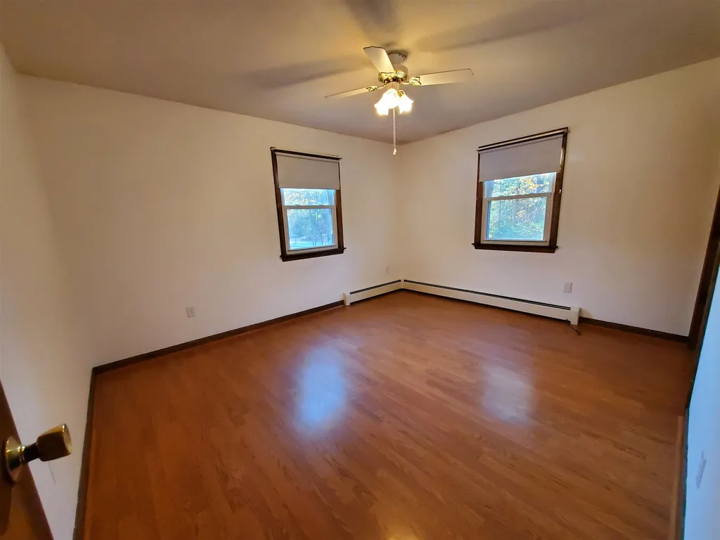 156 Mammoth Road Londonderry NH 03053