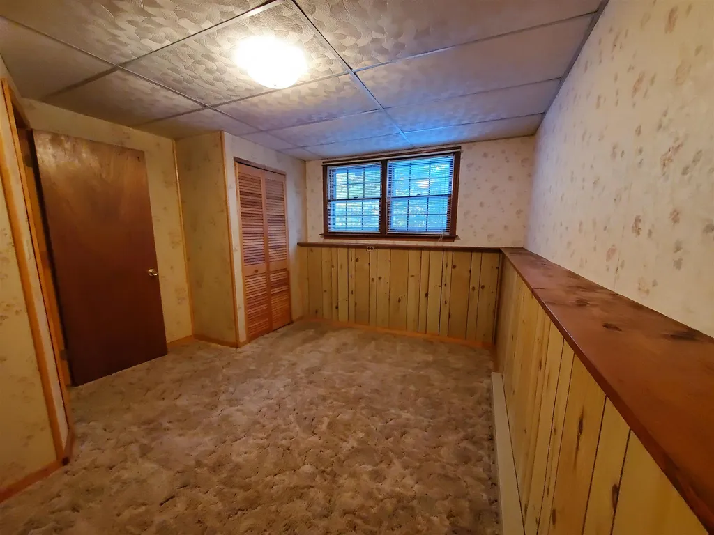 156 Mammoth Road Londonderry NH 03053