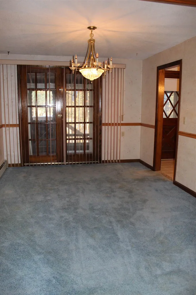 156 Mammoth Road Londonderry NH 03053