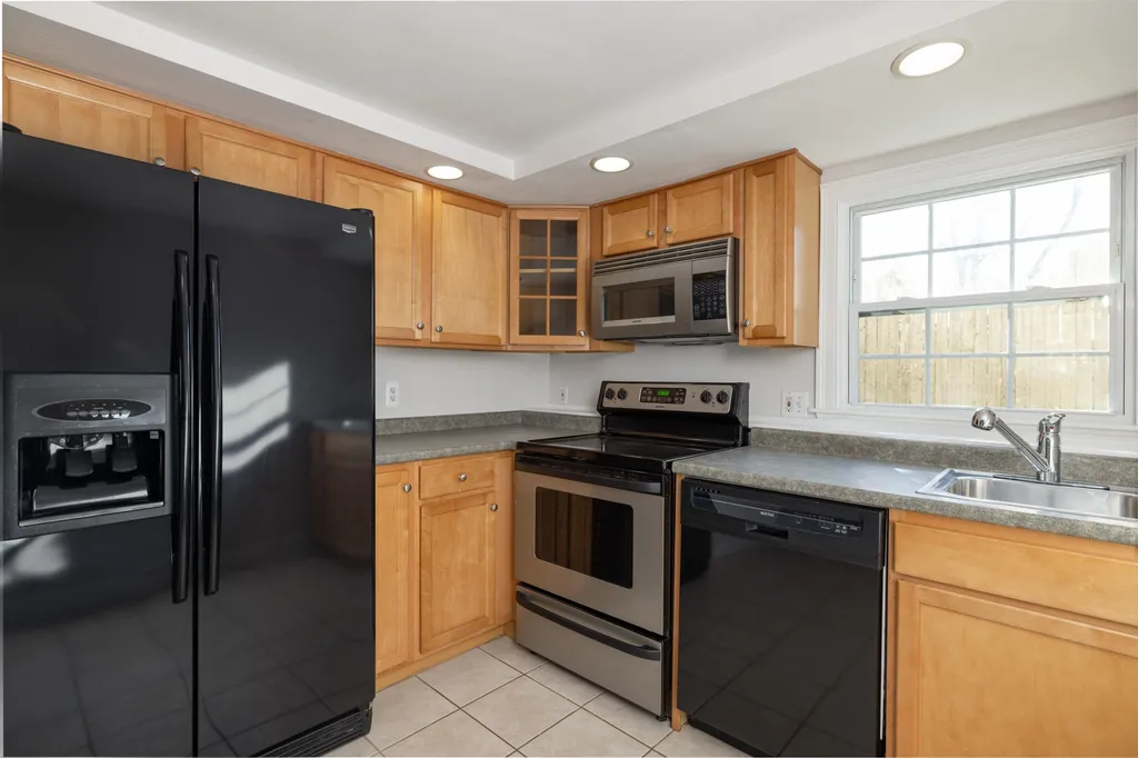 5 Carriage Hill Lane Eliot ME 03903