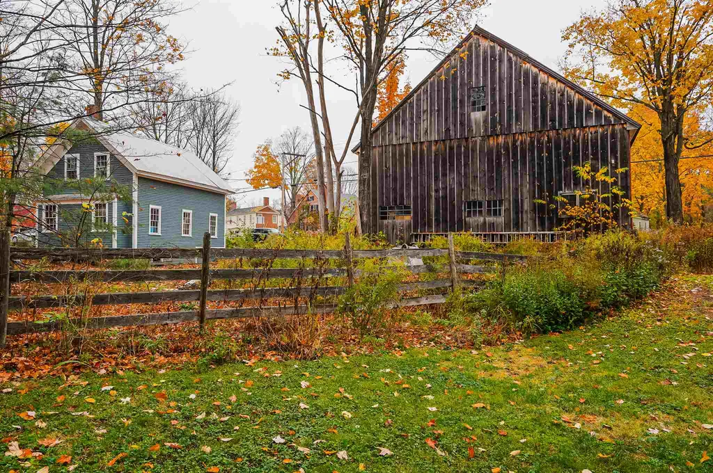 101 Main Street Francestown NH 03043