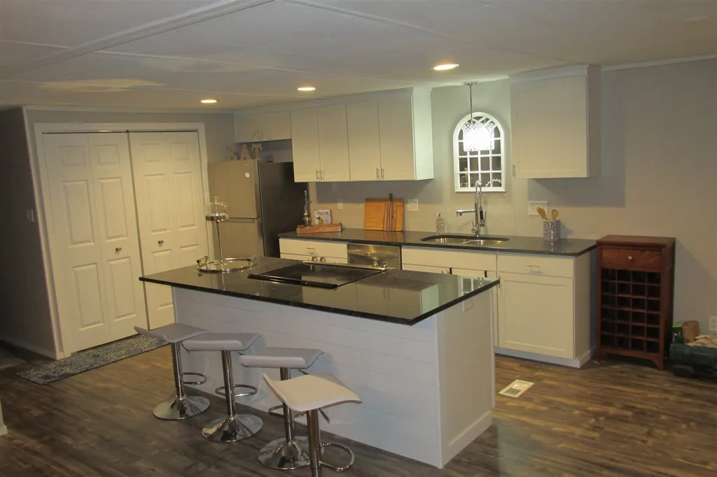 59 Adams Avenue Seabrook NH 03874