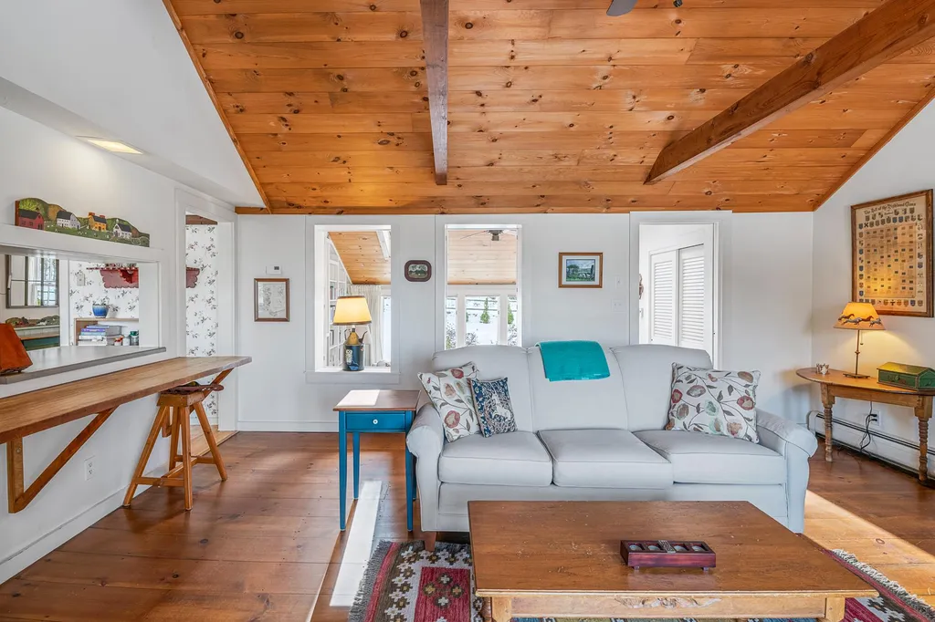 183 Youngs Hill Road Sunapee NH 03782