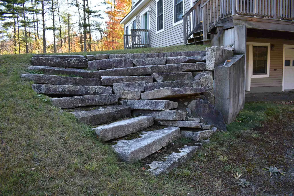 134 & 135 Goss Road Hanover NH 03755