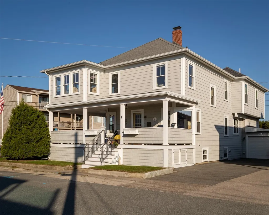 1 Bradford Avenue Hampton NH 03842
