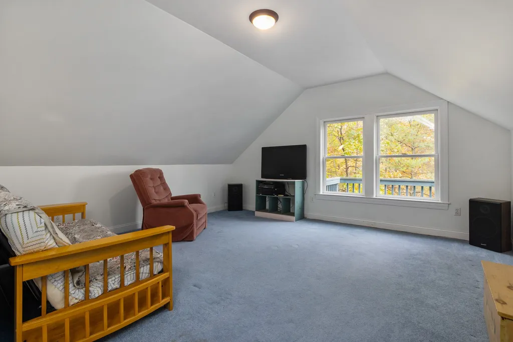 6 Shore Drive Greenland NH 03840
