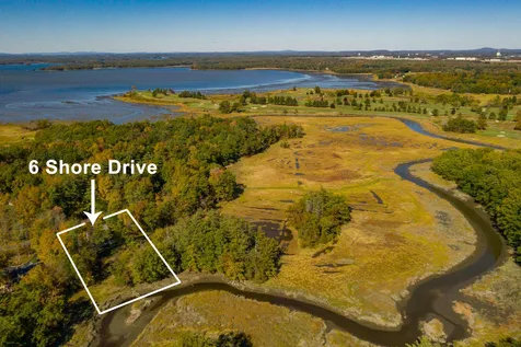 6 Shore Drive Greenland NH 03840