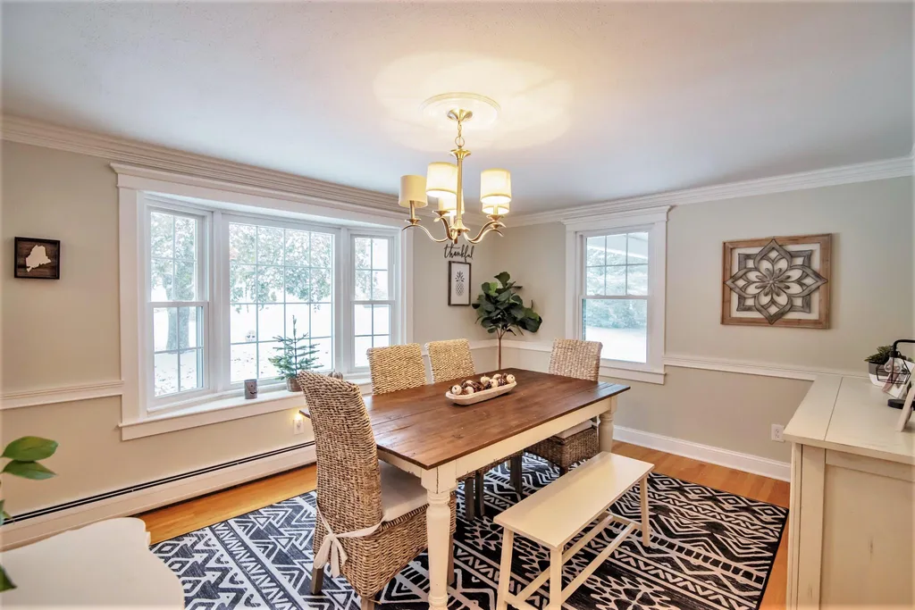 8 Country Club Lane Plaistow NH 03865