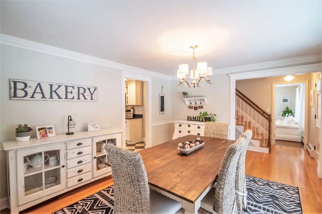 8 Country Club Lane Plaistow NH 03865