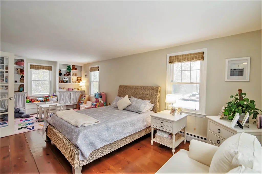 8 Country Club Lane Plaistow NH 03865
