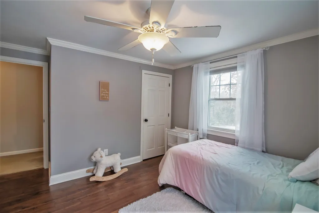 8 Country Club Lane Plaistow NH 03865