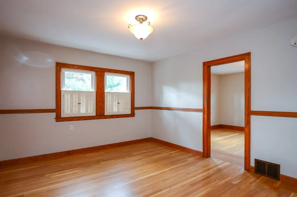32 Gilman Street Nashua NH 03060