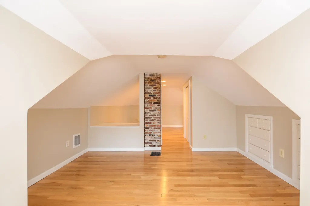 32 Gilman Street Nashua NH 03060
