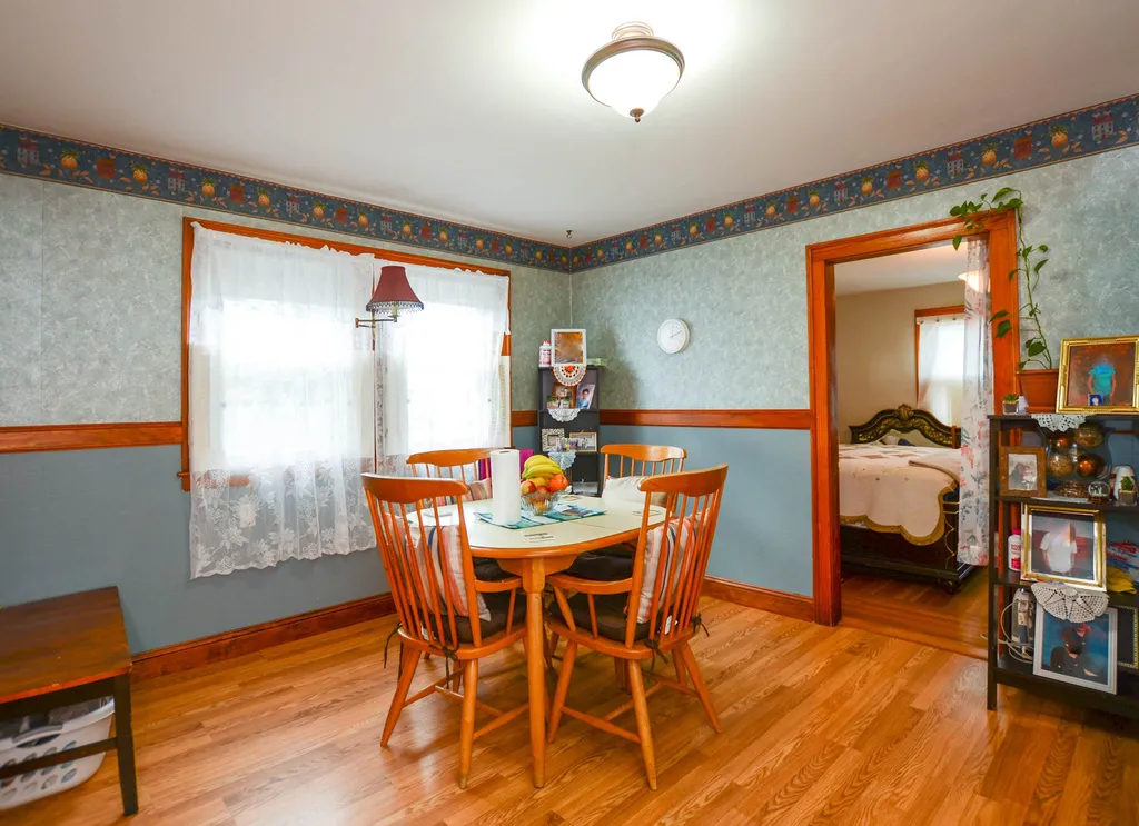 32 Gilman Street Nashua NH 03060
