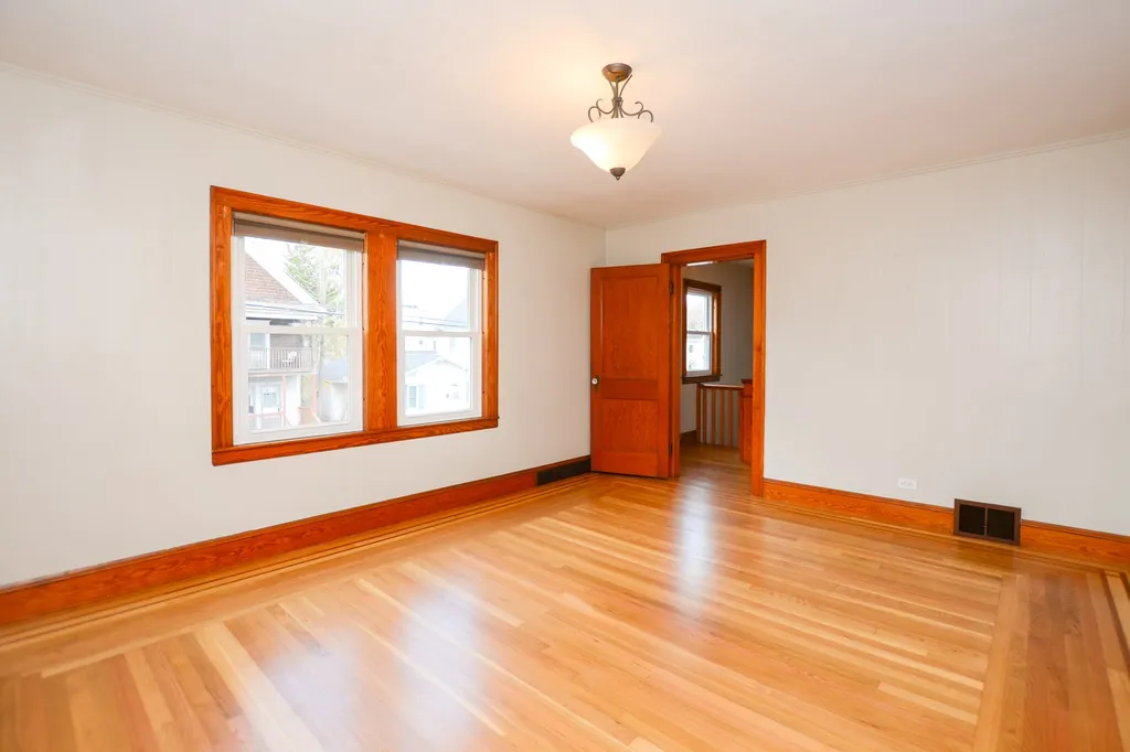 32 Gilman Street Nashua NH 03060