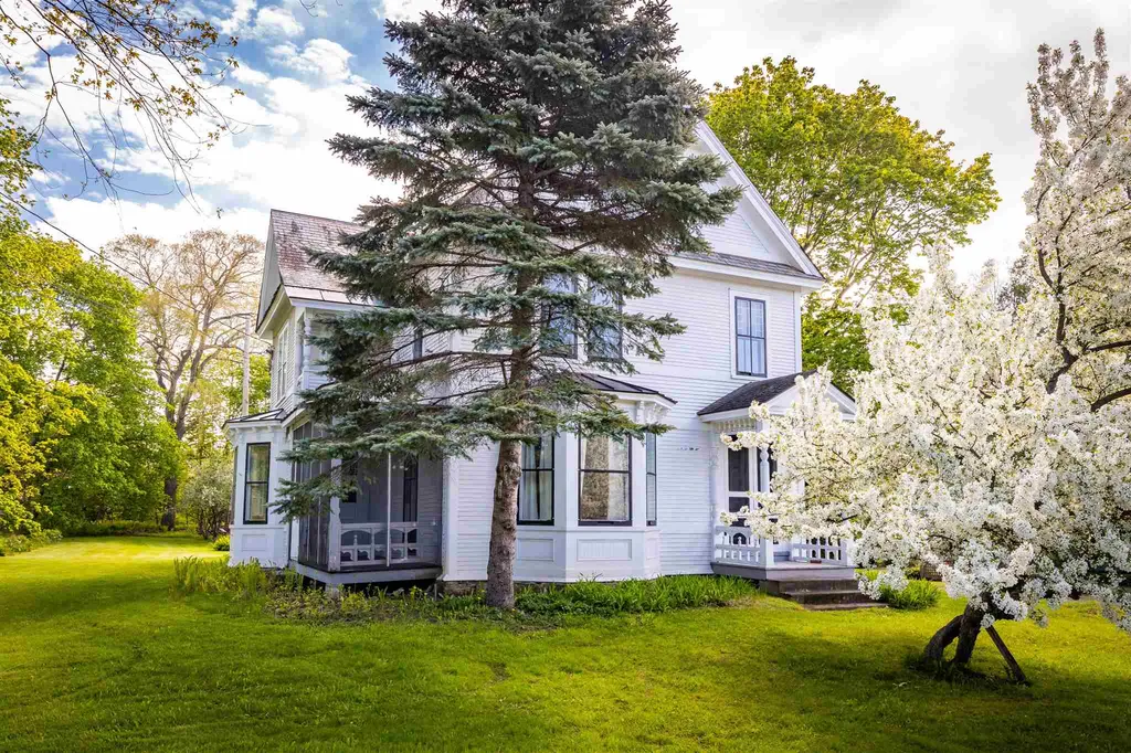 161 Harbor Road Shelburne VT 05482